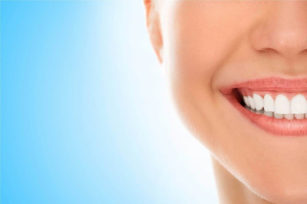 sorriso-clareamento-dental-laser
